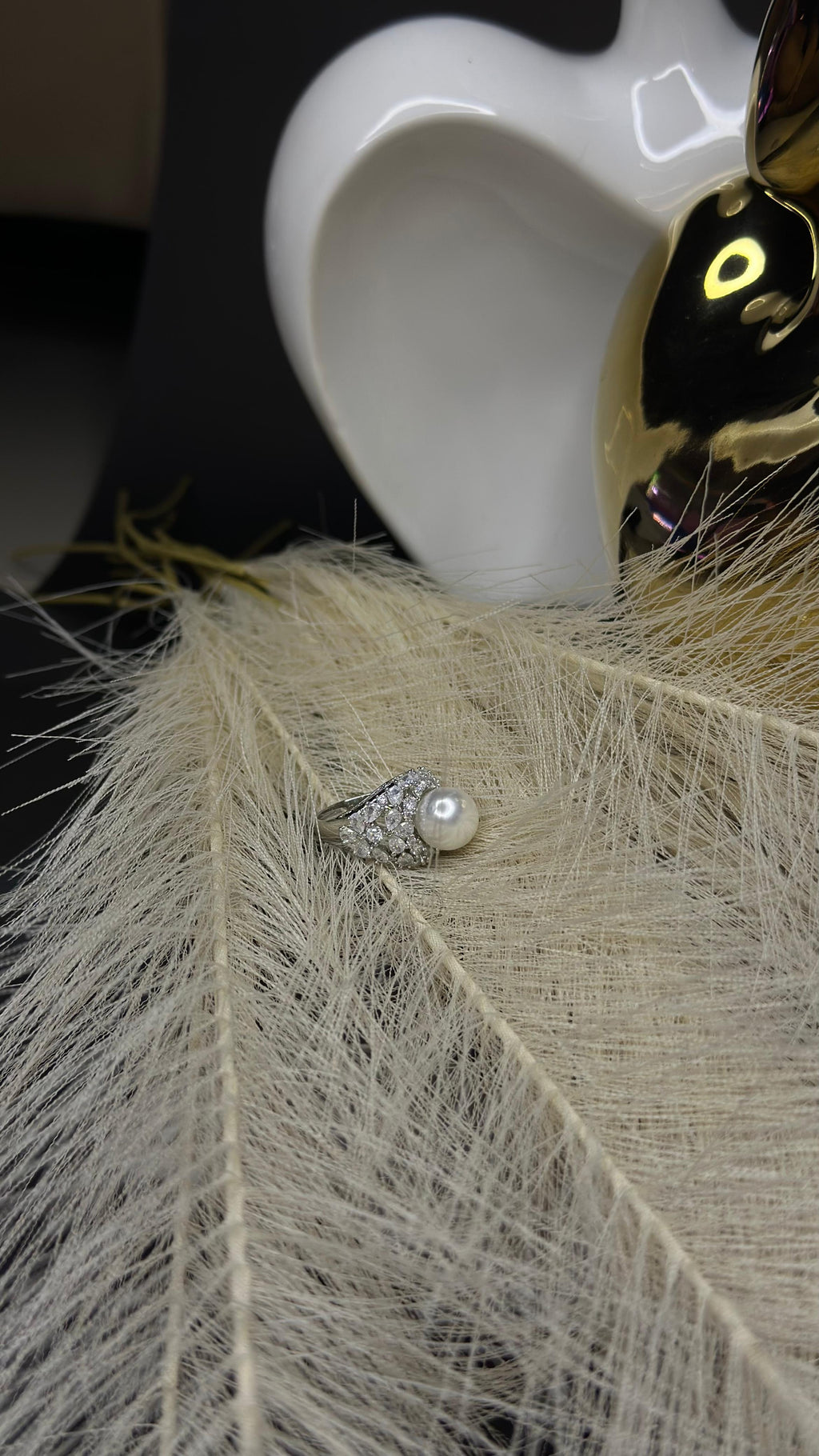 Elite Silver Pearl Zircon Ring