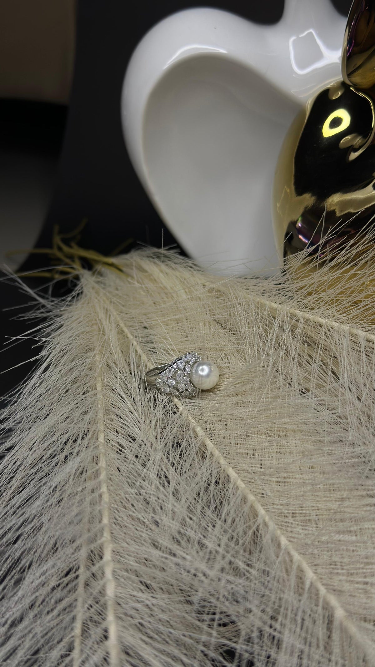 Elite Silver Pearl Zircon Ring