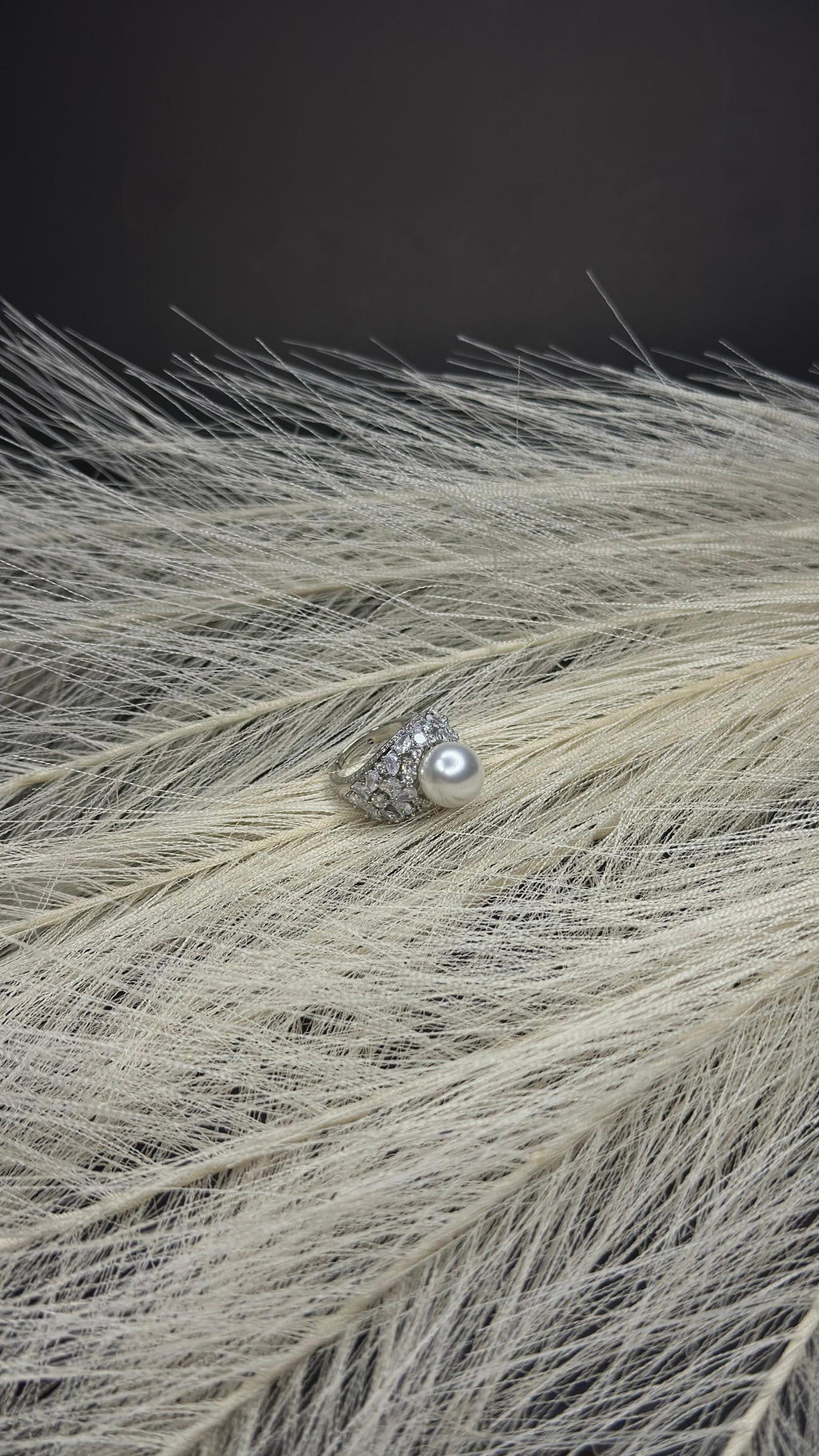 Elite Silver Pearl Zircon Ring
