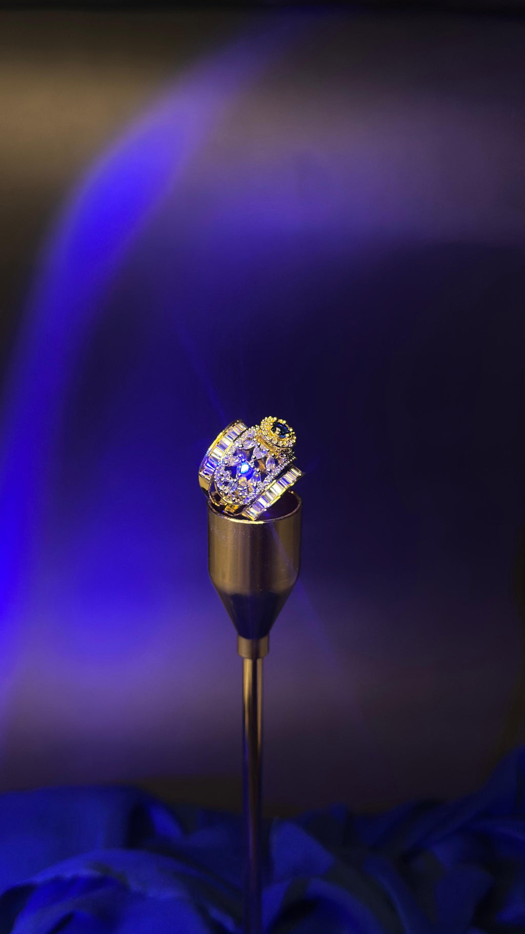 Regal Two Toned Luxury Azure Ring